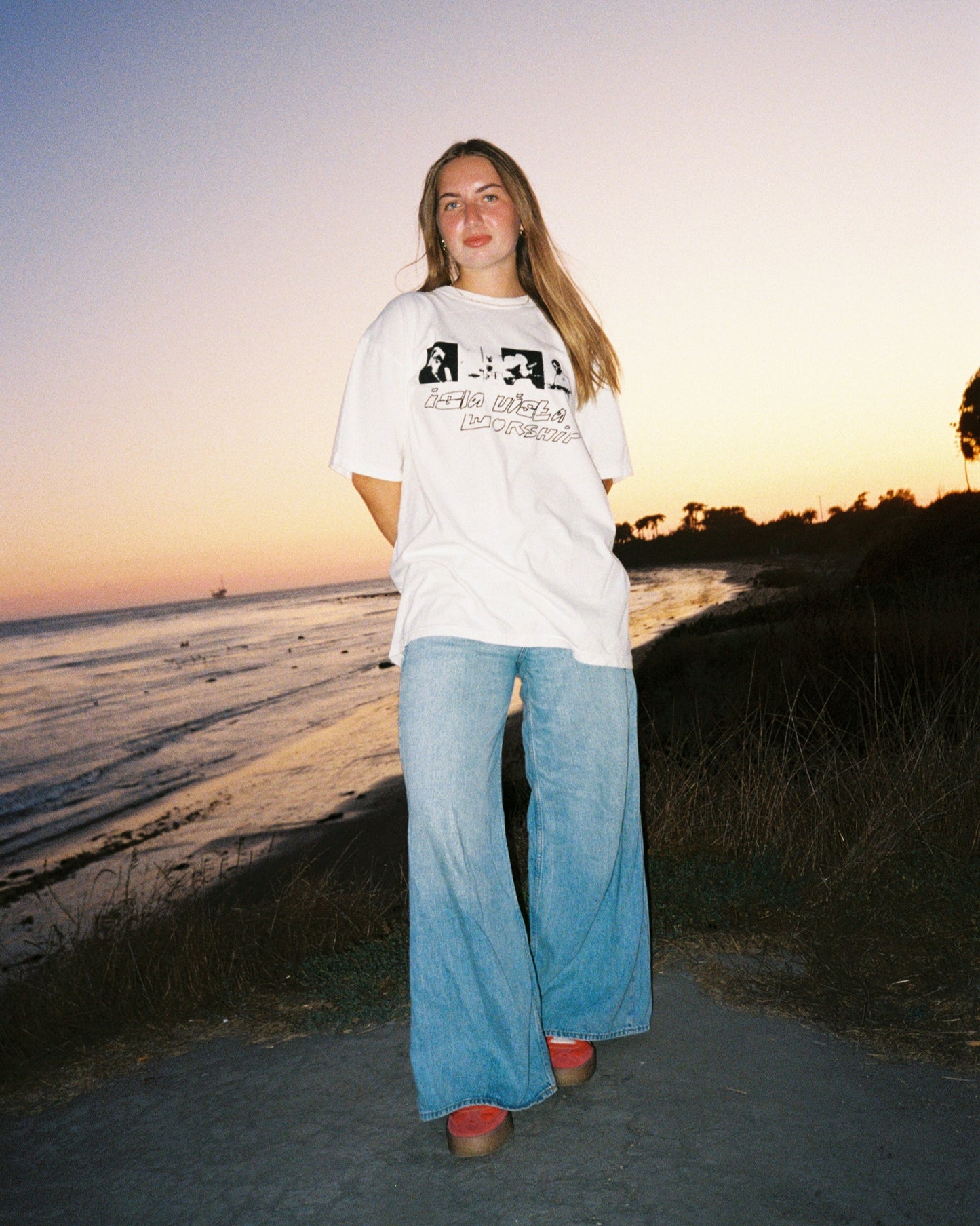 isla vista worship sketch tee